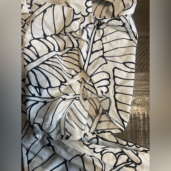 Fe Noel Cloud Puff sleeve top - Picture 3 of 4